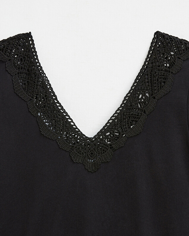 Black lace-finish t-shirt Black color  Natalys