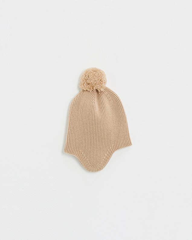 Merino wool hat Camel color  Natalys