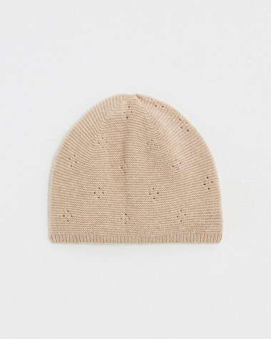 Openwork knit hat Camel color  Natalys
