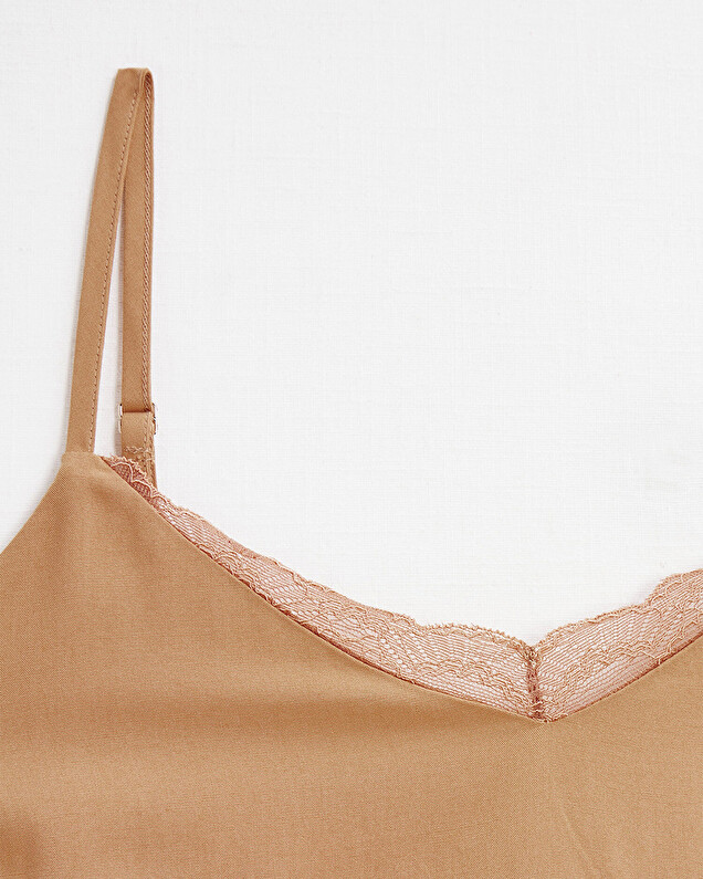 Lace-finish strappy camisole Camel color  Natalys
