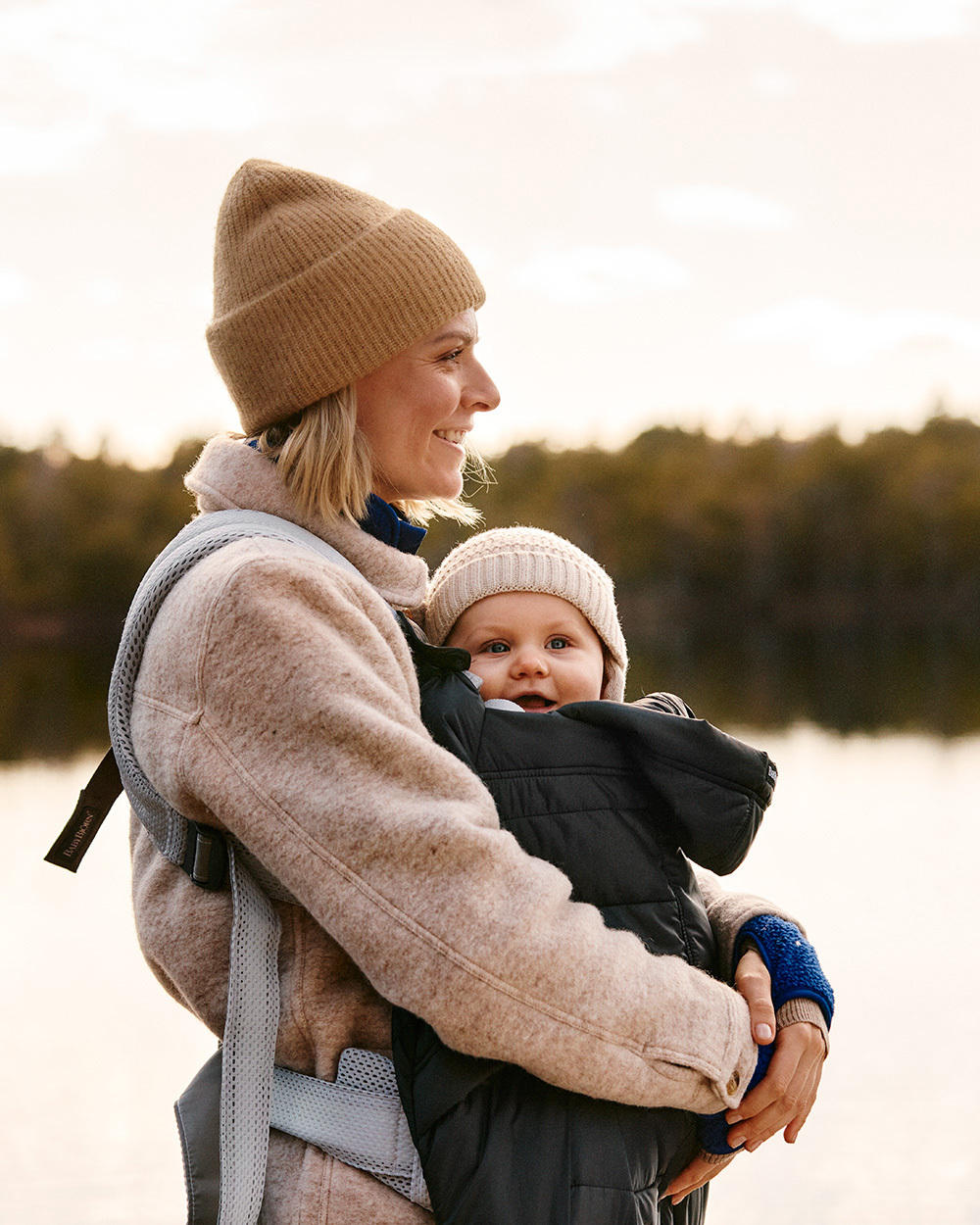 Winter cover for baby carrier Black  Babybj&ouml;rn