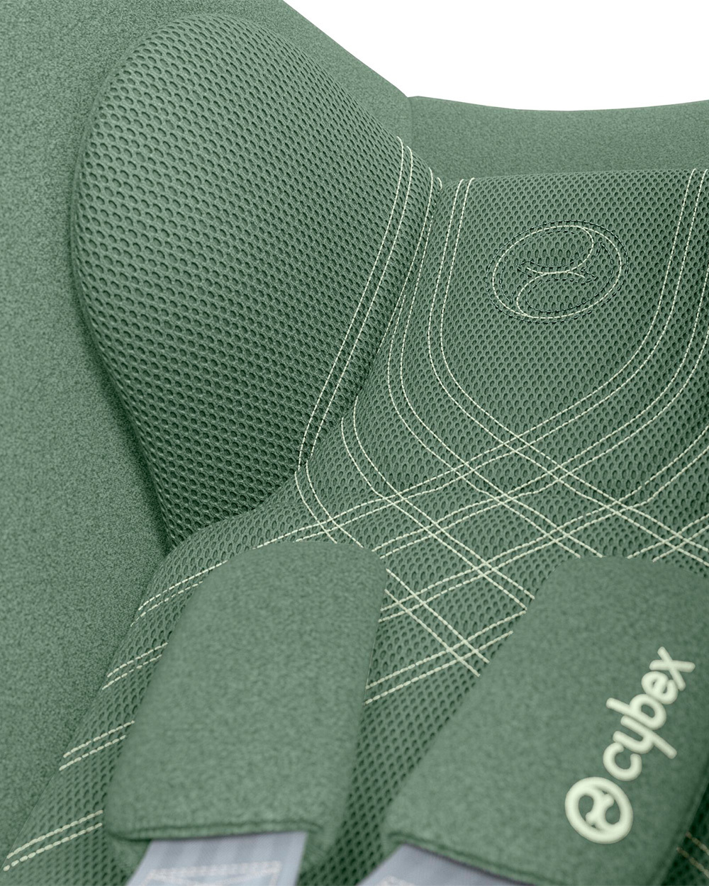 Cloud T i-Size car seat Leaf green colour (Plus)  Cybex