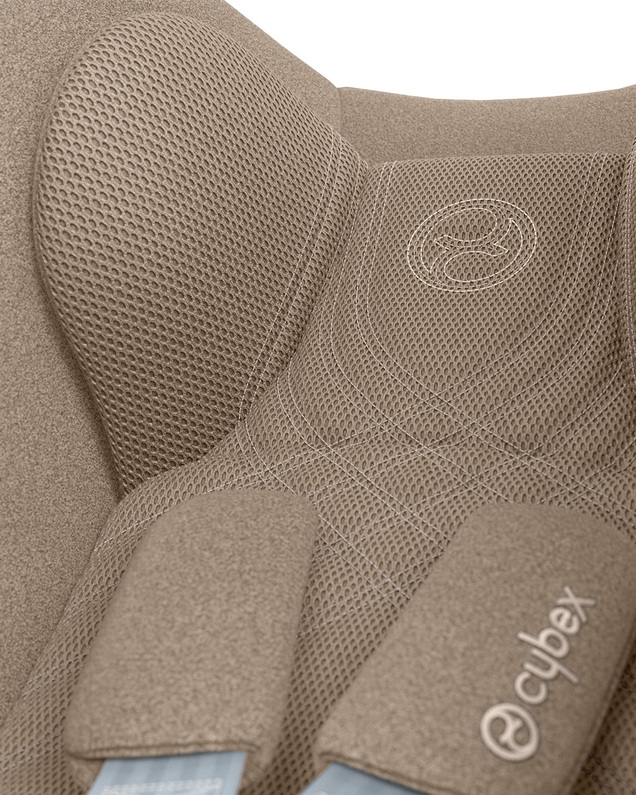 Cloud T i-Size car seat Cozy beige colour (Plus)  Cybex