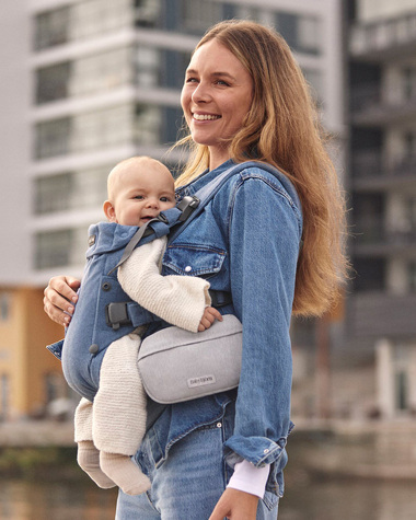 Pocket pouch for baby carrier Light grey color  Babybj&ouml;rn