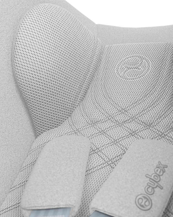 Cloud T i-Size car seat Platinum white colour (Plus)  Cybex